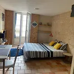 Les Portes Du Marais * Benet