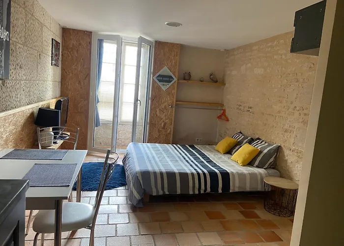 Les Portes Du Marais * Benet